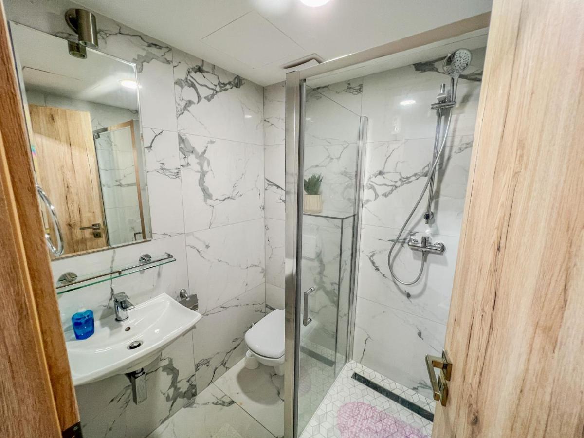 Villa Bauhaus Labi Garden Wellness Apartman Siófok Buitenkant foto