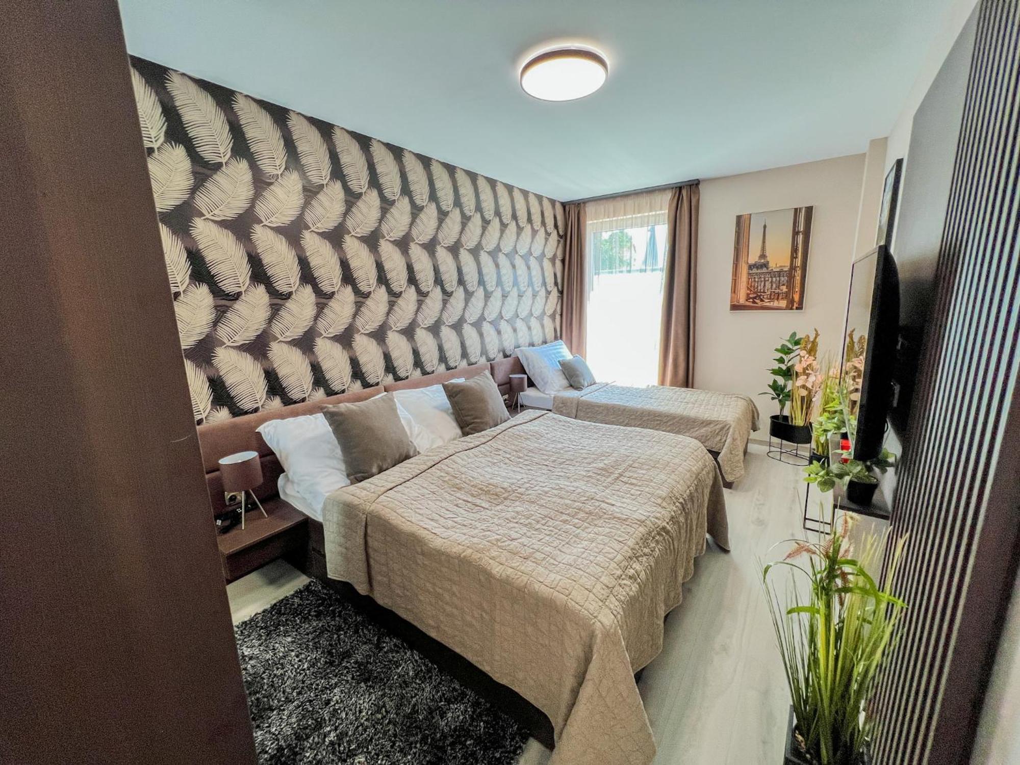 Villa Bauhaus Labi Garden Wellness Apartman Siófok Buitenkant foto